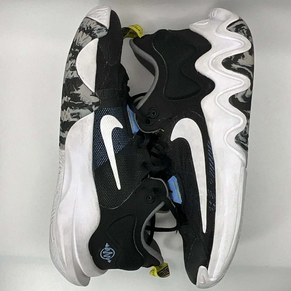 Nike Giannis Immortality‎ 2 Sneakers Black White Blue Boys 6Y